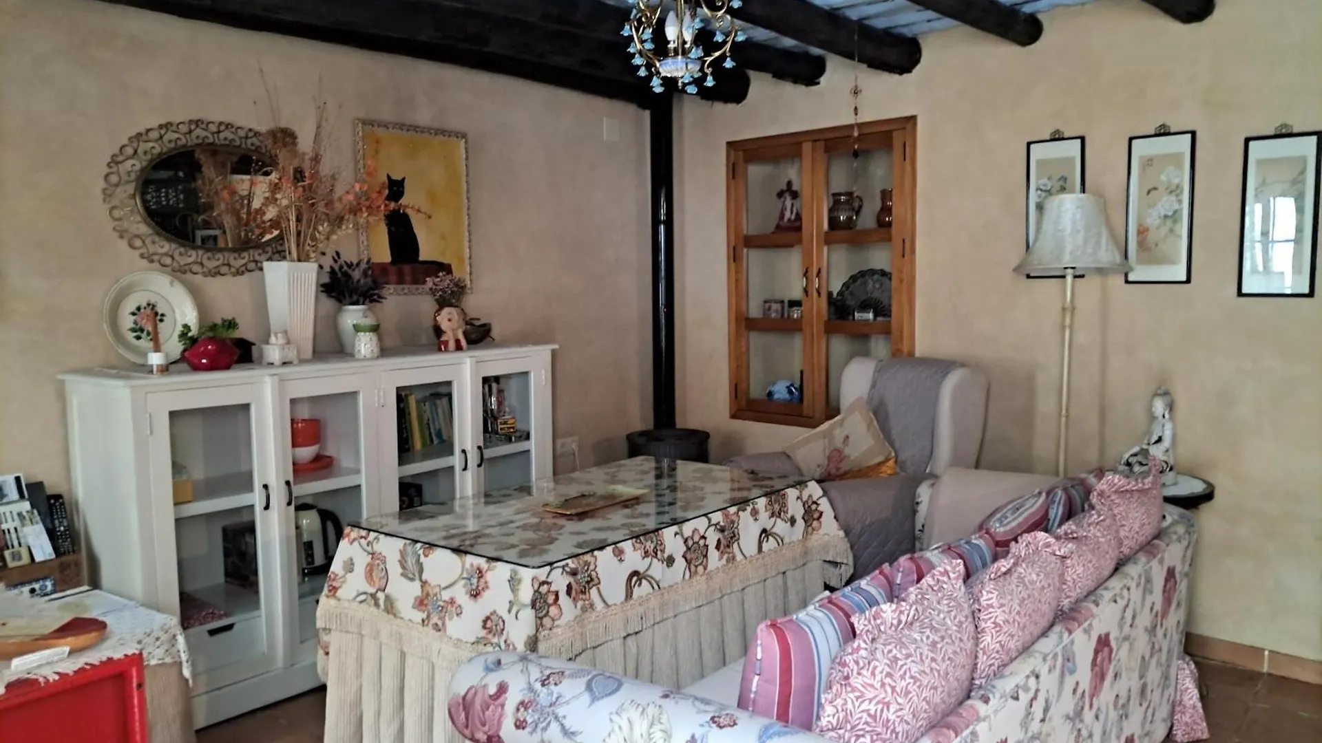 La Casita contacts